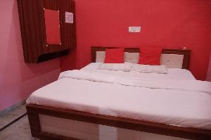 POP HOME 83463 Balaji Palace, Faizabad