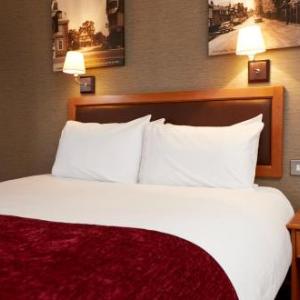 Hotels near High Wycombe Town Hall - Ethorpe Hotel by Chef & Brewer Collection