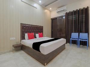 OYO 81140 Hotel Valley Wood Inn, Dehradun
