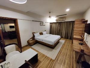 Hotel Praveen, Kalyan