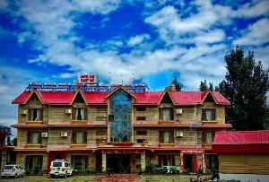Hotel Raxit Inn, Bajaura