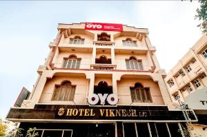 OYO 81028 Hotel Viknesh - 2, Tiruppur
