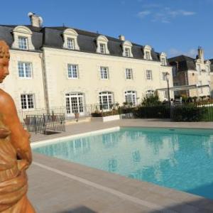 Montreuil Bellay Hotels Deals At The 1 Hotel In Montreuil Bellay