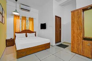 Capital O 84206 Hotel Velvet, Ernakulam