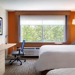 Holiday Inn Express & Suites - Jacksonville-Camp LeJeune Area an IHG Hotel