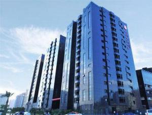 Ramada Hotel & Suites by Wyndham Ajman, Ajman