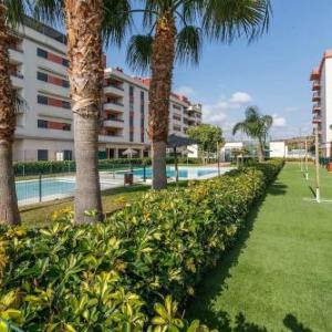 A&N Modern Coast Apartment with Pool & Parking