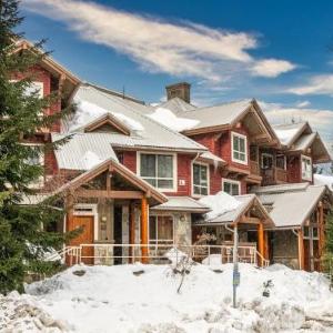 2BR | Symphony | Dog Friendly | Hot Tub | Private Balconies | Village Location | Parking