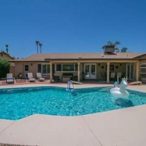 Beautiful Family Home wHtd Pool and Game Room