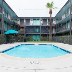 WanderJaunt - Apts East Riverside