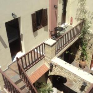 Camelot Traditional & Classic Hotel