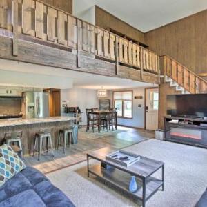 Pet-Friendly Ludington Retreat with Fire Pit!