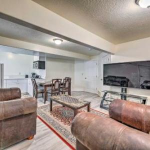 Draper Apt with Patio Near Aquarium and Mall!