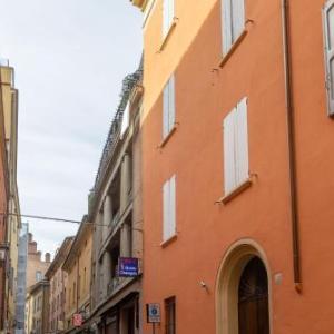Garisenda Bologna by Short Holidays