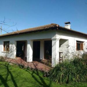 Casa y amplio parque
