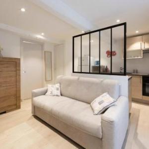 Brand-new atypical studio in rue Fourmillière