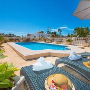 Villa Puerto Blanco by Abahana Villas