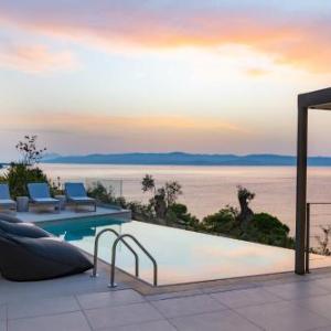 Kechria Bay Villas