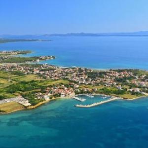 Holiday apartment in Privlaka with sea view balcony air conditioning WiFi 3598-1