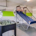 5 Bedrooms townhome w  Splashpool   8205SA Florida