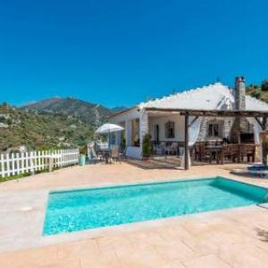 Casa Campo de Ita by Ruralidays