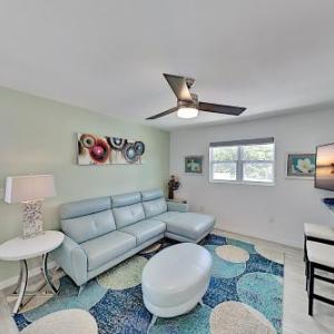 The Best Home Vacation Experience on Lido Key! Duplex