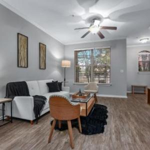 CozySuites Modern And Cozy 2BR Cityplace