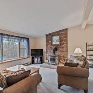 Hickory Haven-Poconos-Sleeps 11-Gameroom