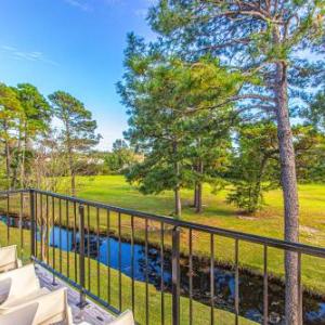 Plantation Golf Villas 2 Miles to the beach! Sleeps 6