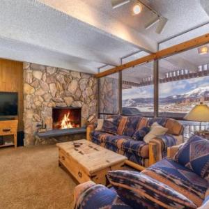 Stunning Lakefront Views - 2BR Condo - BBQ and Fireplace!