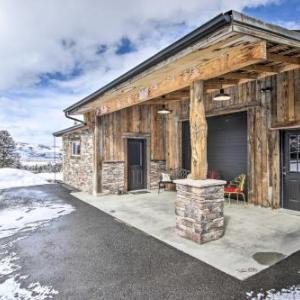 Remote Wilderness Retreat with Hot Tub Access!