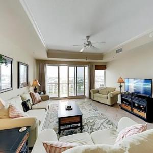 Exceptional Vacation Home in Destin at Harbor Landing condo