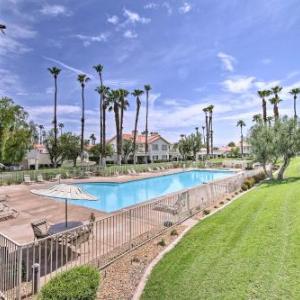 Chic Desert Escape with Pools Tennis and Golfing