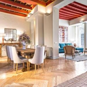 Genteel Home Palacio Abades