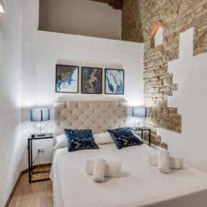 GuestHost - Palazzo Pitti Apartment with Terrace