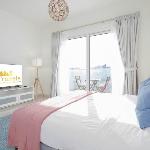 Lux BnB I AG Tower I Canal Views Dubai 