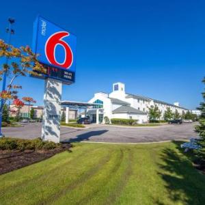 Motel 6 Toronto - Mississauga hotel in Mississauga