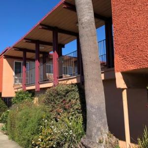 All Seasons Lodge hotel in South San Francisco