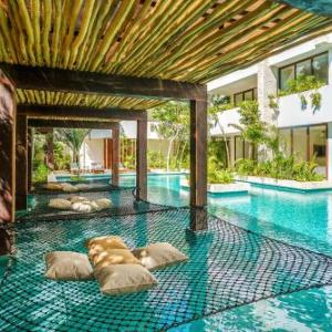Private Rooftop 1BR Condo with Stunning Common Areas