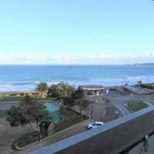 Appartement à Perros-Guirec avec Vue Panoramique Terrasse et Parking Privé - FR-1-368-271