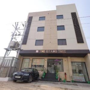 The Grand Tree Hotel