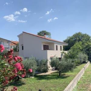 Apartments with parking space Silo Krk - 18692
