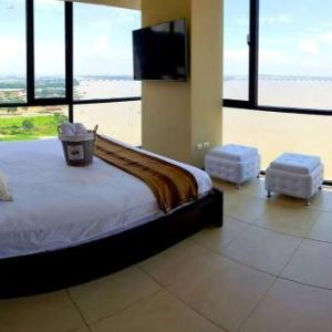 Ecusuites Torre sol mall del sol
