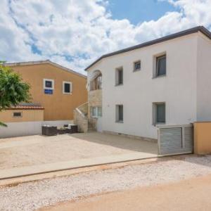 Apartments with parking space Vir - 19100