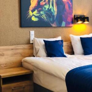 Motel Blue - Minimalist Boutique Hotel