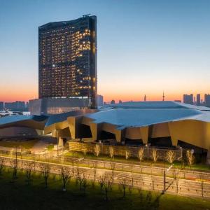 Yangtze River International Conference Center Hotel