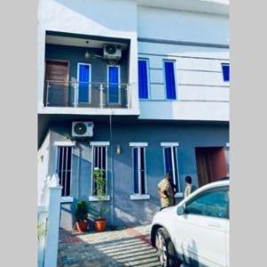 DELIGHTFUL ! 3 BEDROOM TERRACE DUPLEX EN-SUITE ORCHID RD LEKKI AIRCON WiFi