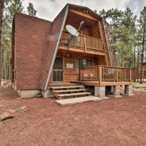 Rustic Pet-Friendly Cabin Near Grand Canyon!