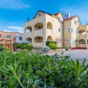 Apartments by the sea Vir - 18603