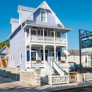 Wisteria House Inn - 3 Distinct Suites - Walkable home